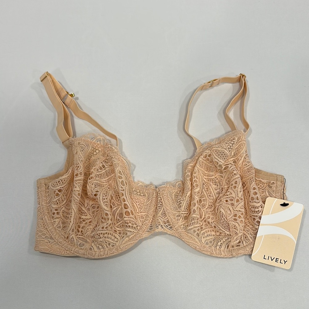 Lively Lace Underwire Bra